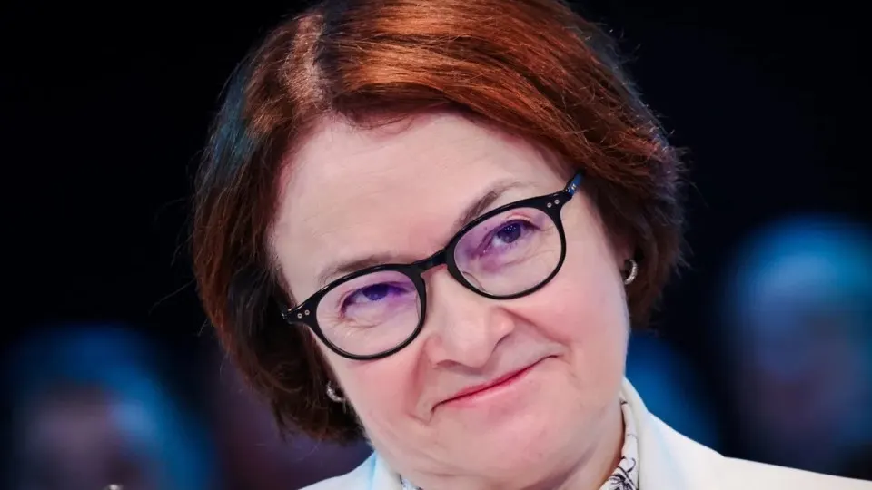 Отсутствие руководителя Центробанка на ключевых мероприятиях и стремительные изменения в бюджетной политике усилили неопределённость вокруг решения по ключевой ставке и задали новый вектор экономической практики страны.