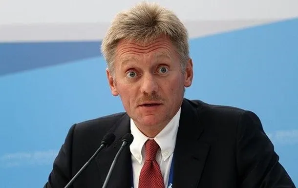 Пресс-секретарь президента заявил, что доступ к СМИ в России не ограничивается, а Москва не вмешивается в работу журналистов — в отличие от практик в США.