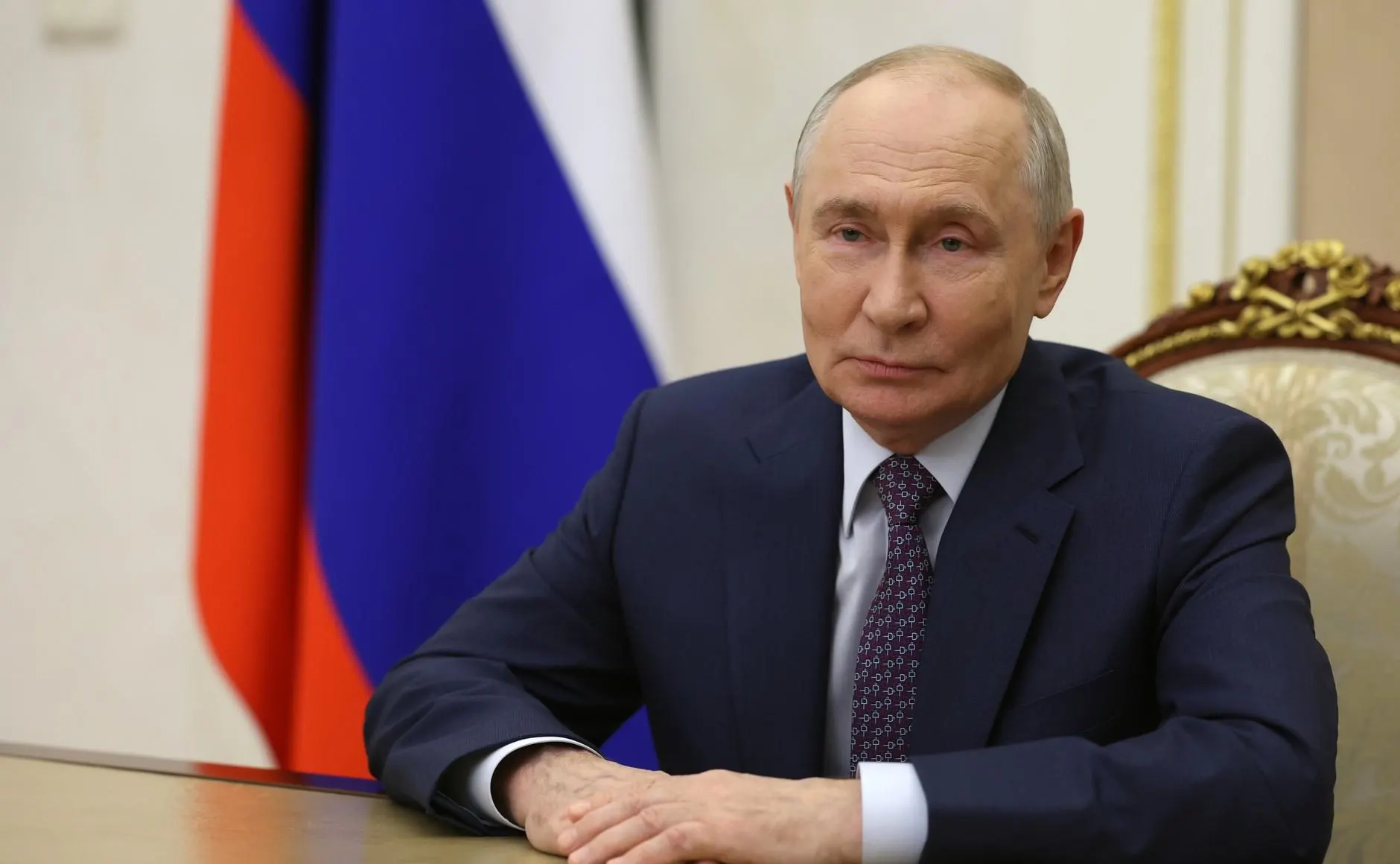 Президент России поздравил педагогов с профессиональным праздником и подчеркнул важность их труда.