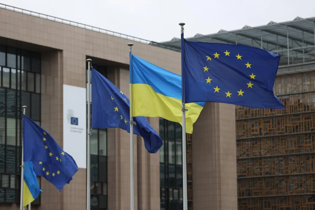 Председатель Европейского совета Антониу Кошта в соцсети X заявил, что Европейский союз усиливает давление на Россию и наращивает поддержку Украины в рамках стратегии достижения «справедливого и устойчивого мира».