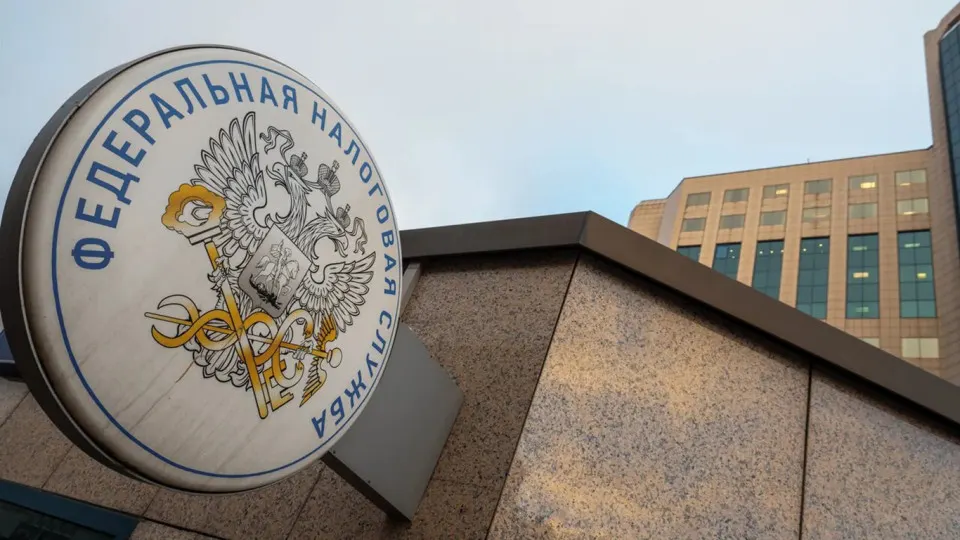 Ужесточение налоговой нагрузки и изменение специальных режимов для малого бизнеса привели к снижению сборов и росту дефицита федерального бюджета, несмотря на ожидаемый прирост доходов.