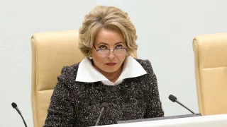 Спикер Совета Федерации Валентина Матвиенко заявила, что спасти Россию от вымирания можно с помощью переселения из мегаполисов в просторные дома по всей стране, создания больших семей и акции «сажаем цветы» во всех муниципалитетах на фоне рекордно низкой рождаемости и естественной убыли населения.