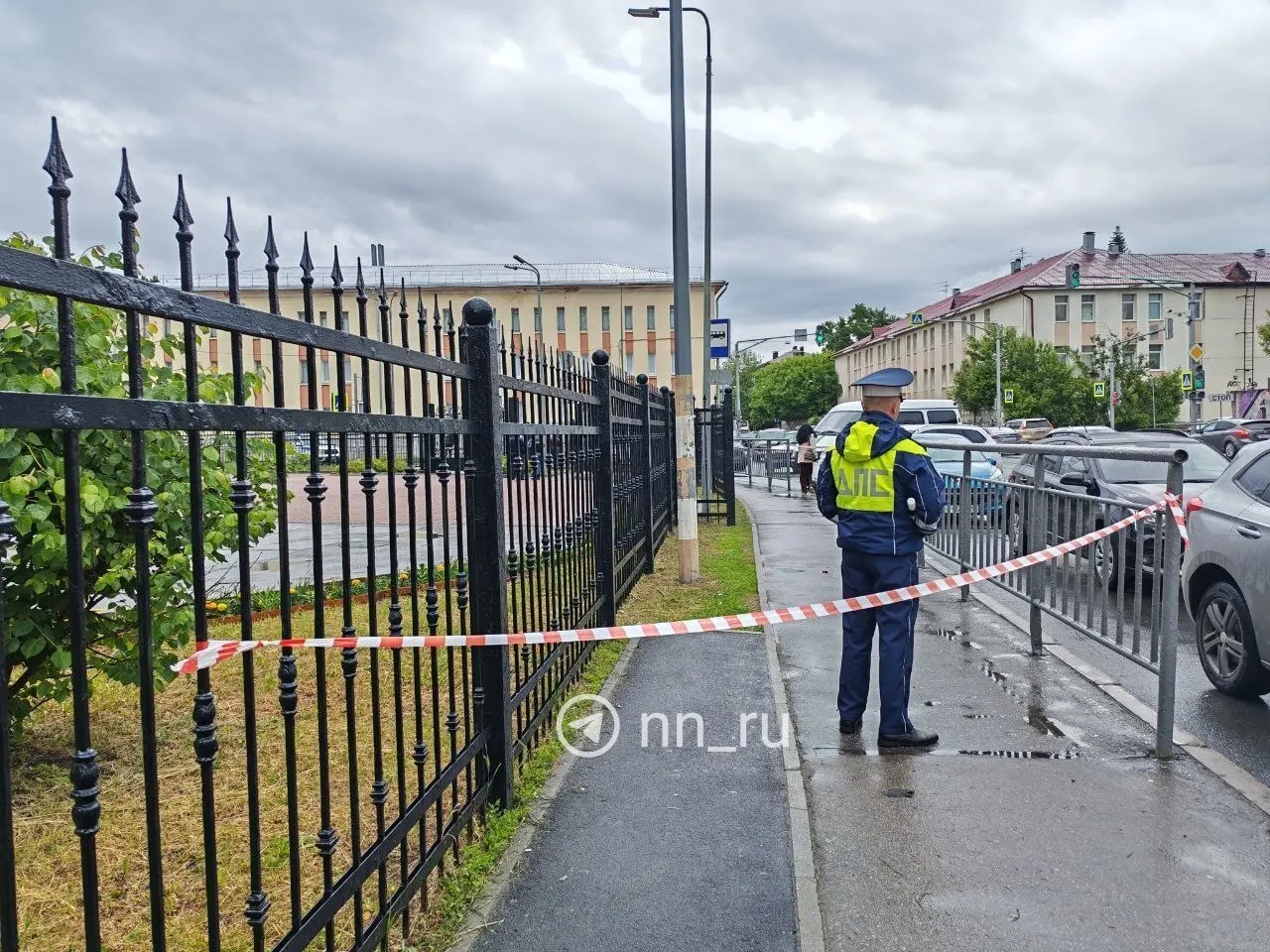 Над регионами страны, включая Нижегородскую область, зафиксировали применение беспилотников. В Нижнем Новгороде повреждено здание областного суда, пострадавших, по предварительным данным, нет. Минобороны сообщает о 62 сбитых БПЛА ночью.