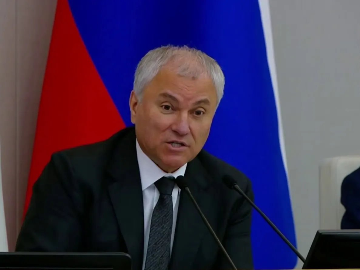 Во втором чтении принят законопроект, дополняющий перечень профилактических мер мероприятиями по защите исторической правды и предупреждению уклонения от исполнения обязанностей по защите Отечества.
