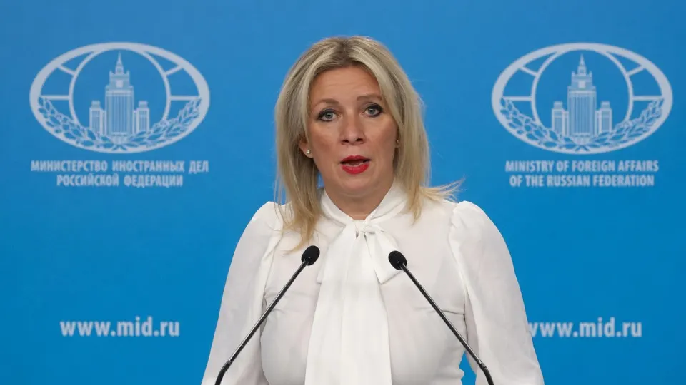 Официальный представитель МИД РФ предупредила Кишинёв о незамедлительном и адекватном ответе на любые притеснения российских граждан в Приднестровье. Решение о выдаче паспортов жителям региона и изменения в законах о защите за рубежом усилили напряжённость.