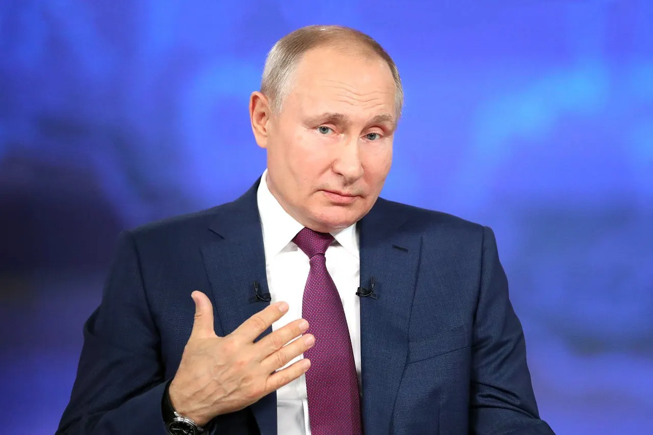 Президент поручил правительству Санкт‑Петербурга совместно с Российским военно‑историческим обществом установить памятник первому генерал‑губернатору города Александру Меншикову до 20 сентября 2027 года. Ответственными названы губернатор Александр Беглов и председатель РВИО Владимир Мединский; место установки пока не определено.
