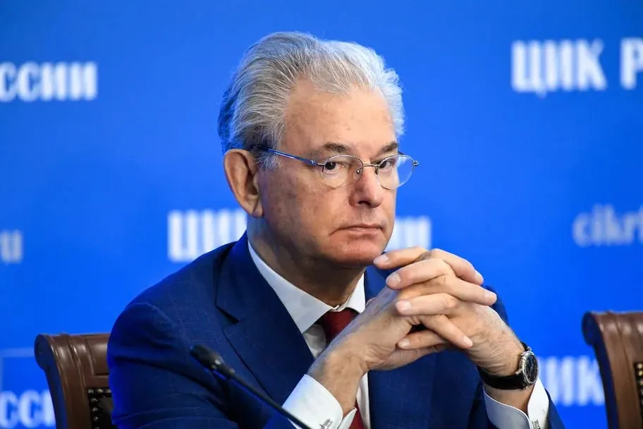 Зампред ЦИК сообщил о планах тестировать и масштабировать электронные списки в регионах. Конкретные территории не названы; сторонники и критики обсуждают преимущества технологии и риски для прозрачности выборов.