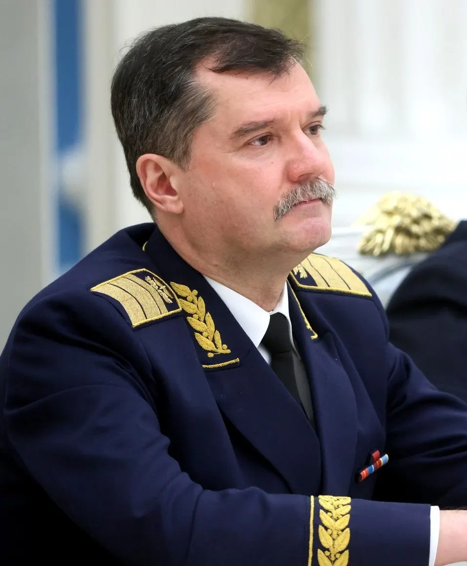 Александр Нерадько задержан по подозрению в особо крупном мошенничестве: следствие связывает его действия с работой организованной группы и говорит о значительном ущербе бюджету. Ранее по этому делу уже арестовали его бывшего заместителя.