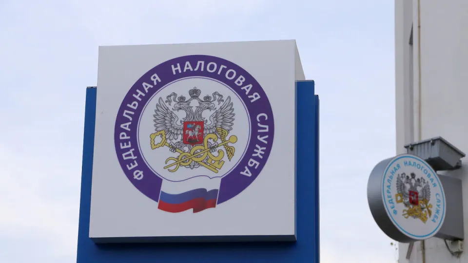 Серии повышения налогов и усиление собираемости привели к беспрецедентному изъятию доходов у бизнеса и граждан: государство забрало примерно каждый третий рубль квартального ВВП.