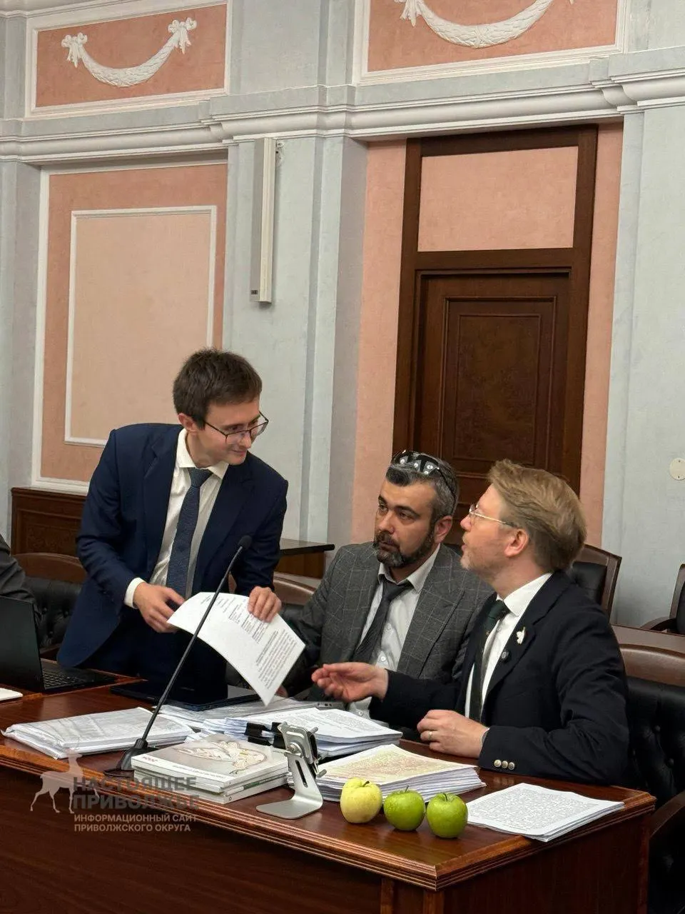 Суд принял решение, опираясь на нарушения авторских прав и финансирование кампании; обвинения в экстремизме не рассматривались. Решение затрагивает публикации и пожертвования, Яблоко намерено обжаловать.
