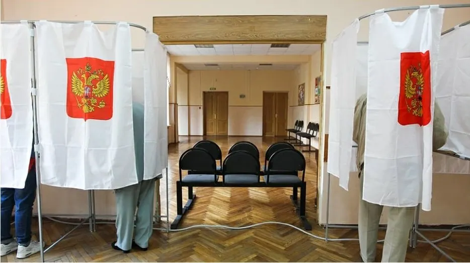 Документ объясняет правила поведения наблюдателей, перечень возможных нарушений и особенности взаимодействия с комиссиями, вызвав дискуссии по всей России.