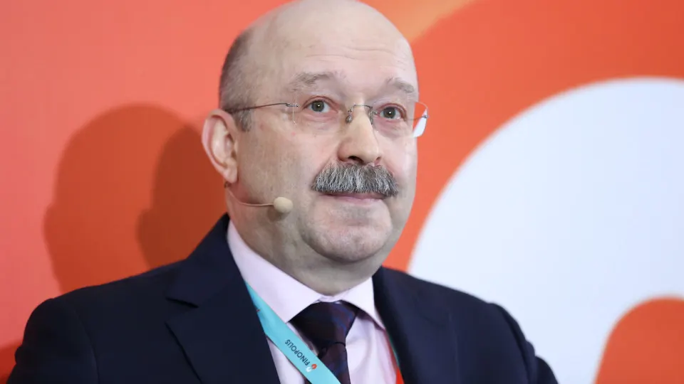Экономика под давлением мобилизационных мер: эксперты предупреждают о рисках перехода к военной экономике и возможном кризисе привычной модели.