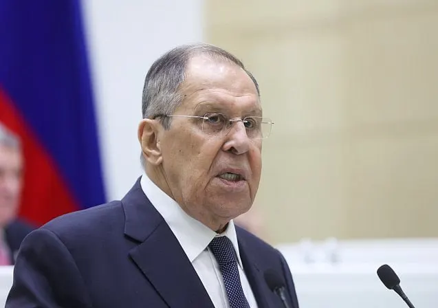 Лавров отверг обвинения в причастности России к инциденту с беспилотником у Лейпцига и указал на уроки истории, подчёркивая необходимость дипломатической устойчивости.