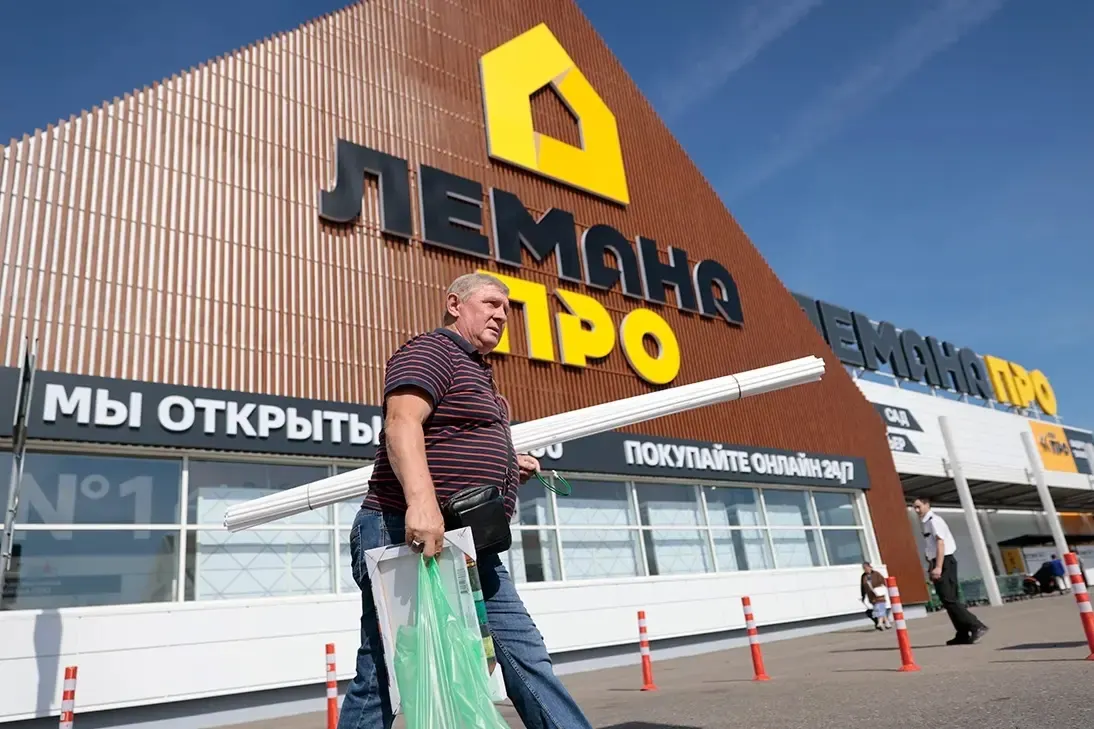 Кадровые перестановки в российском сегменте сетей Ле Монлид и FM Logistic, а также передача активов во временное управление в рамках указа на фоне юридических и бизнес‑операций в Краснодаре и других регионах.